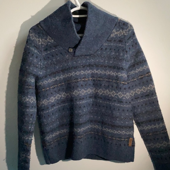 Roots sweater - Picture 1 of 3